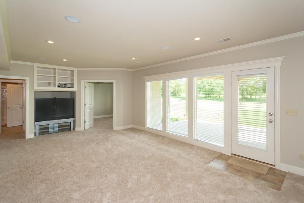9939 Fountain Circle — photo 19