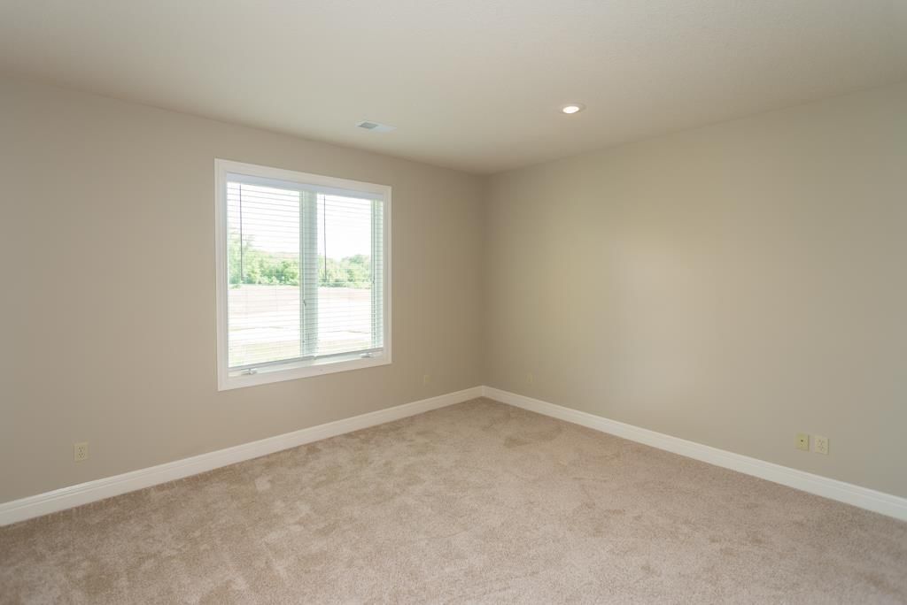 9939 Fountain Circle — photo 23