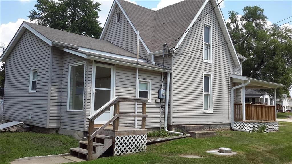 301 S CEDAR Street — photo 4
