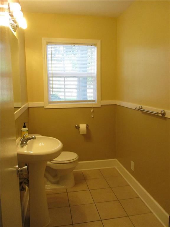 811 W 89th Street — photo 15