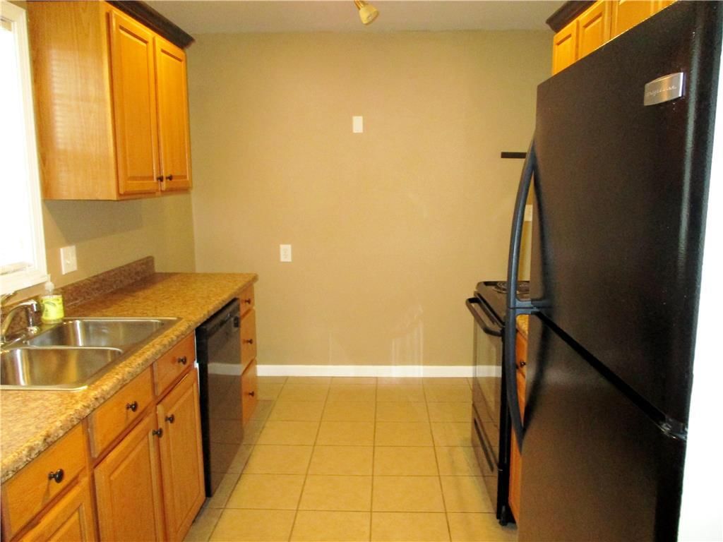 811 W 89th Street — photo 19