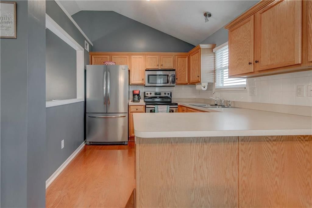 17436 Jessica Street — photo 9