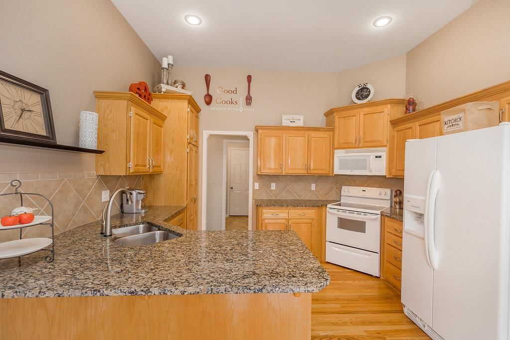 405 S Lakeshore Drive — photo 6