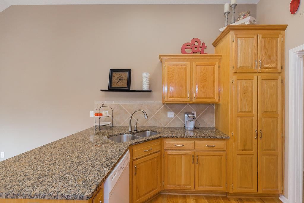 405 S Lakeshore Drive — photo 7