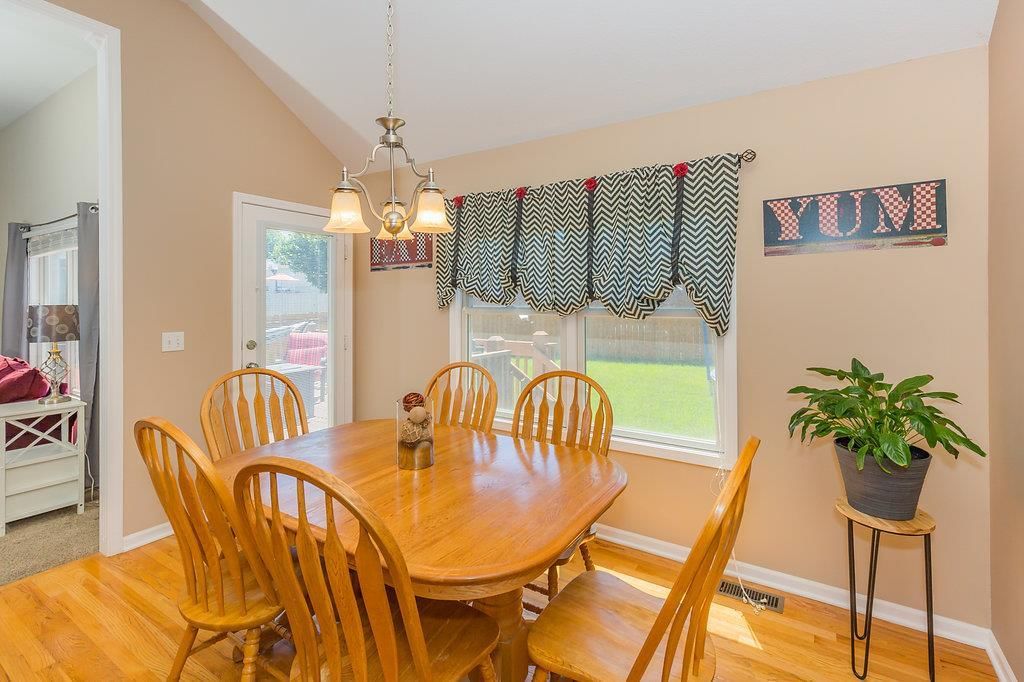 405 S Lakeshore Drive — photo 10