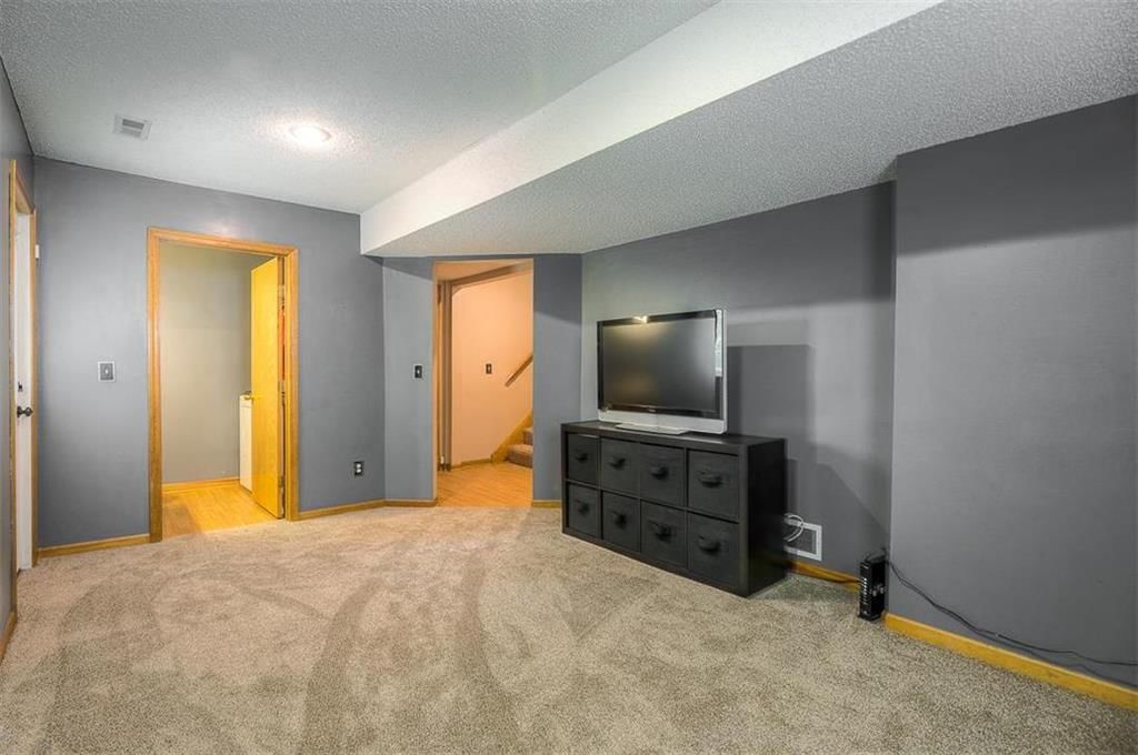 1711 S WHITNEY Drive — photo 20
