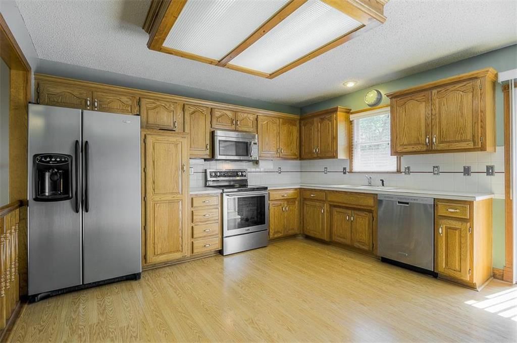 1711 S WHITNEY Drive — photo 7