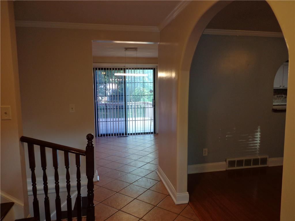 1508 S Scarborough Street — photo 5