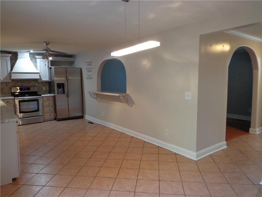 1508 S Scarborough Street — photo 7
