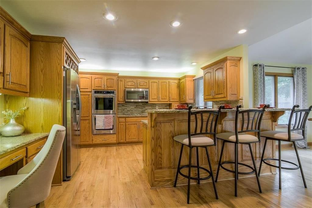 9104 Catalina Street — photo 8