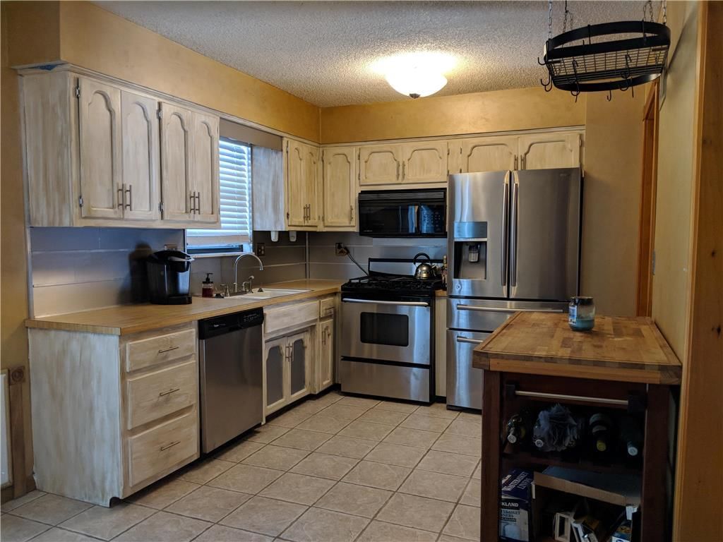 9400 NW 59 Terrace — photo 5