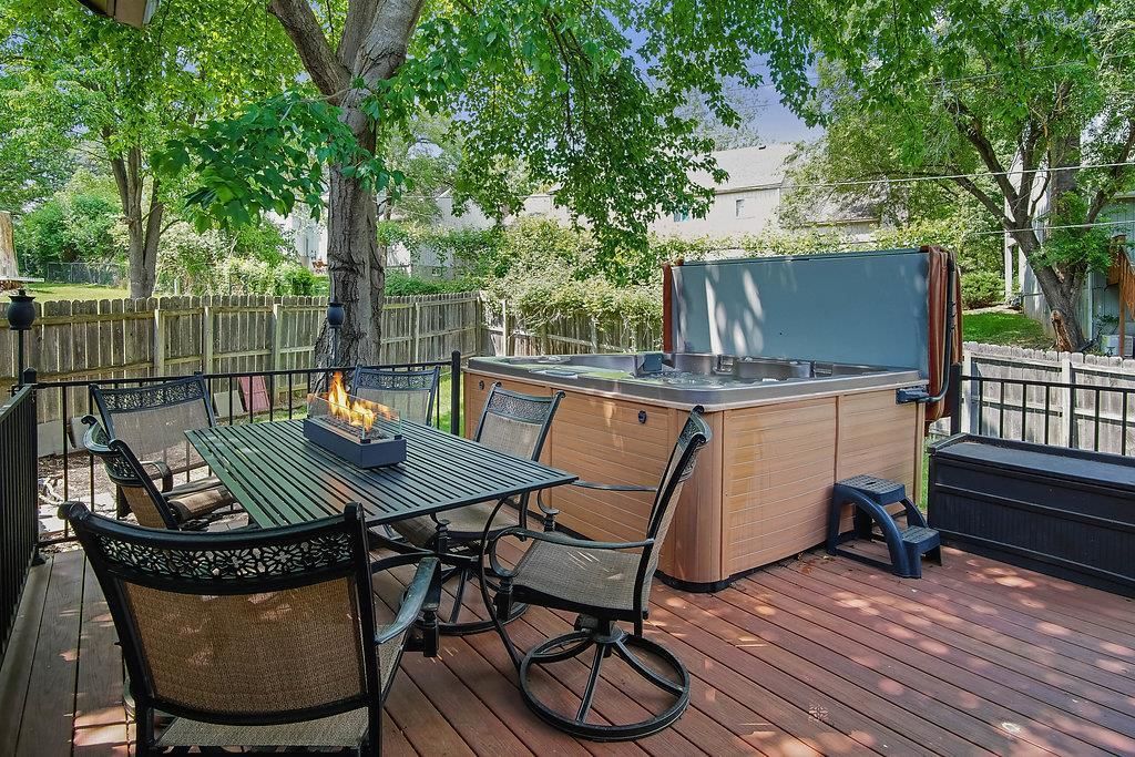 1724 E 97th Terrace — photo 21