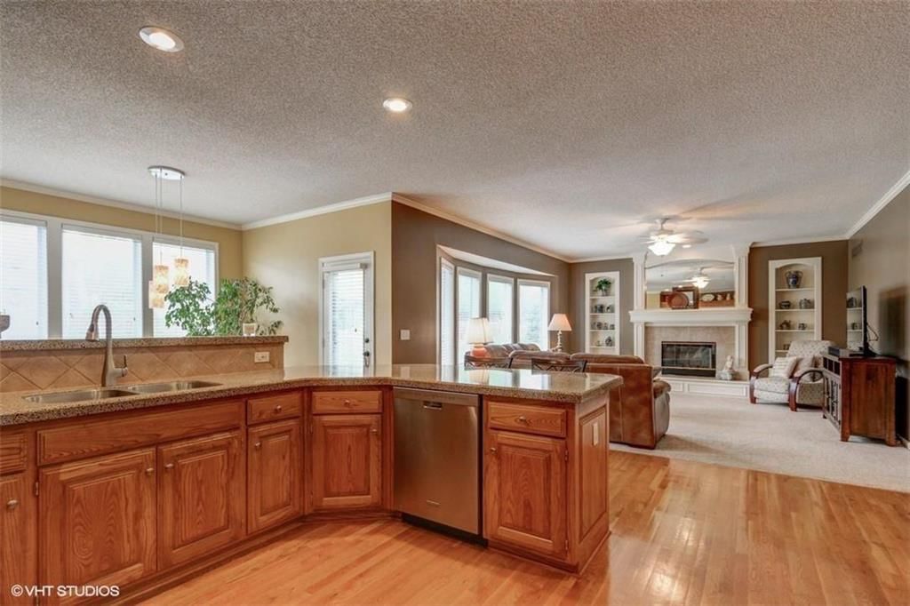 16814 W 84th Street — photo 10