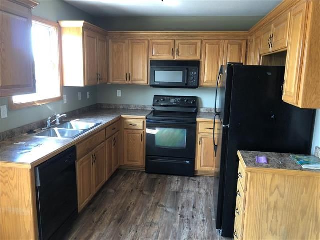 721 SW Tisha Lane — photo 5