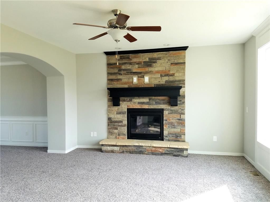 24751 W 92nd Street — photo 3