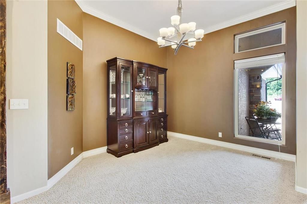 7611 N Cypress Avenue — photo 11