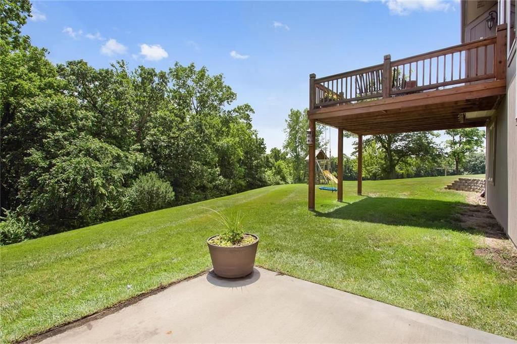 7611 N Cypress Avenue — photo 33