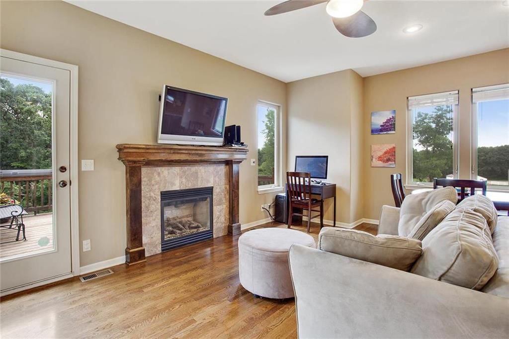 7611 N Cypress Avenue — photo 5