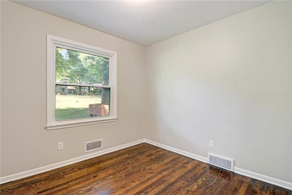 8706 W 72ND Terrace — photo 21