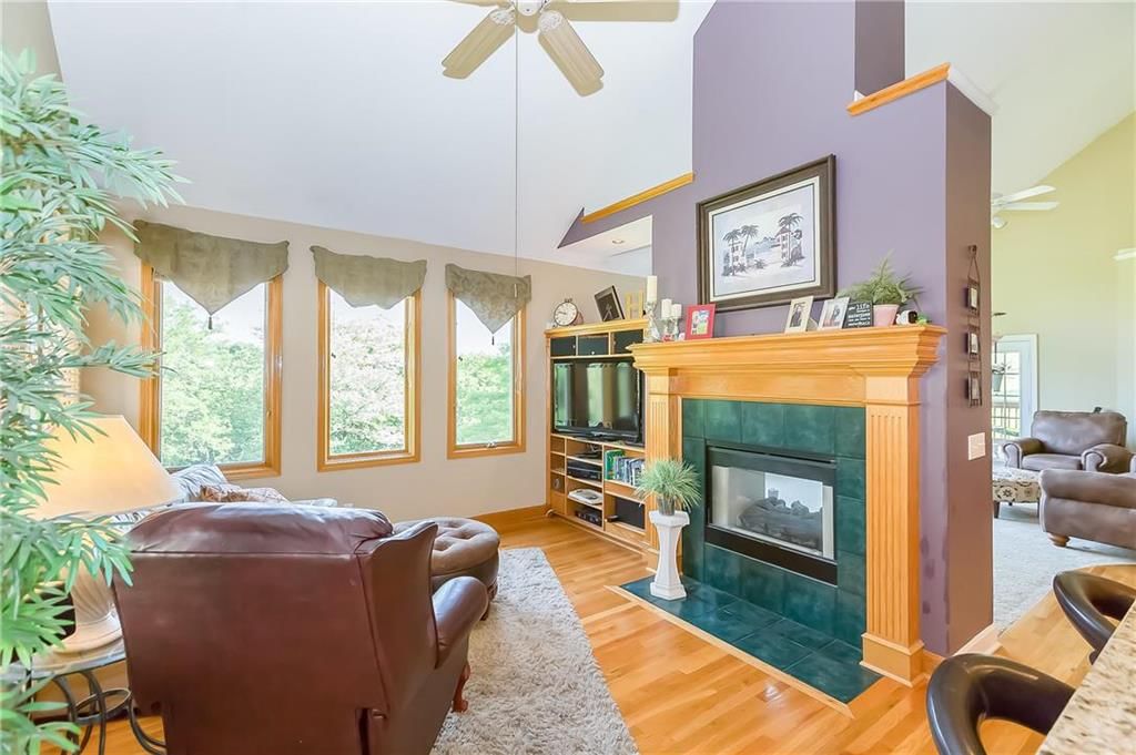 412 NE Oaks Ridge Drive — photo 11