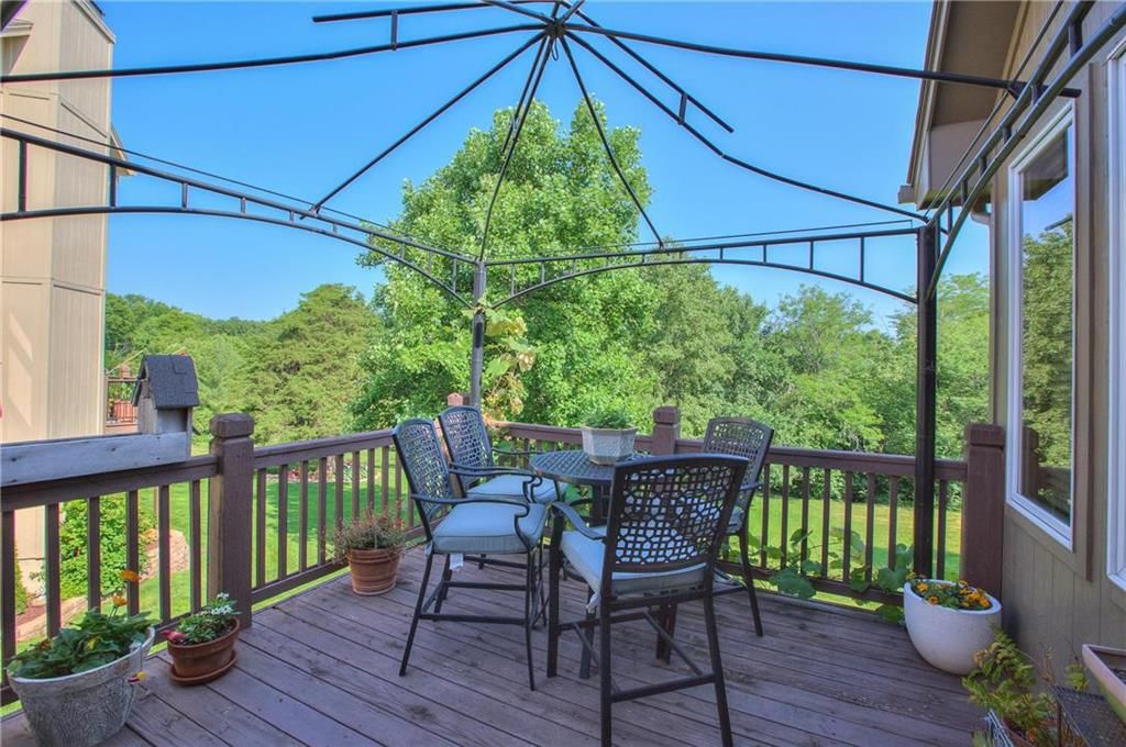 412 NE Oaks Ridge Drive — photo 13