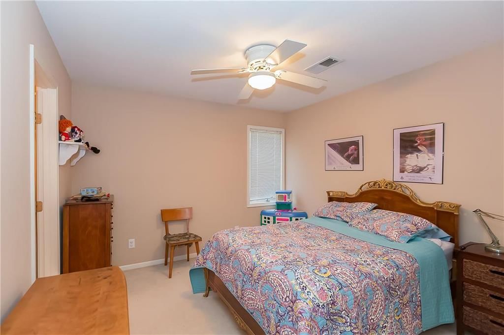 412 NE Oaks Ridge Drive — photo 19