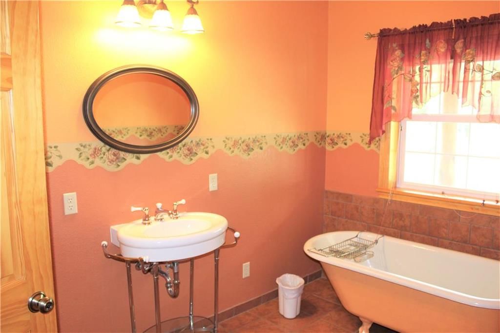 907 S Sloan Street — photo 13