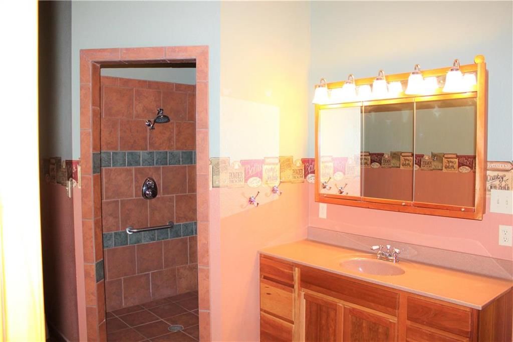 907 S Sloan Street — photo 15