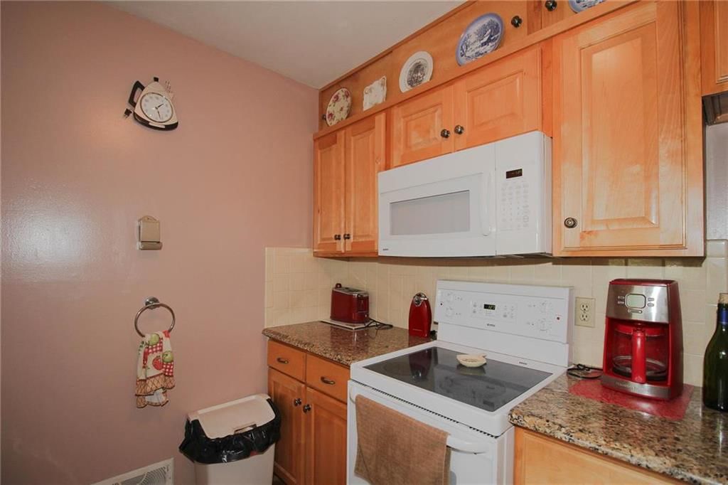 7719 Oakland Avenue — photo 6