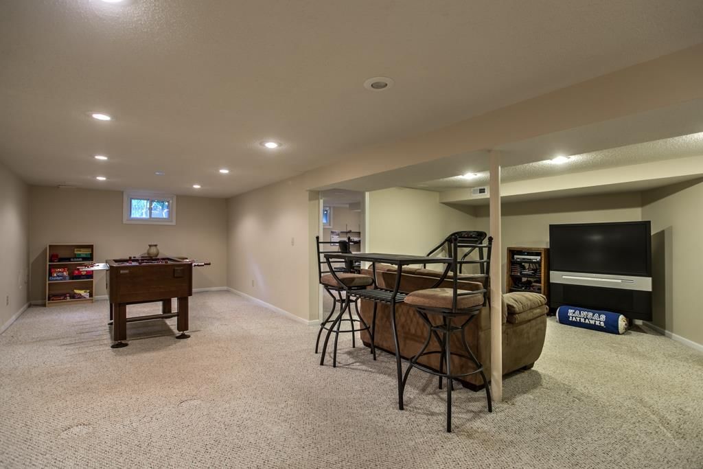 8960 Swarner Drive — photo 22
