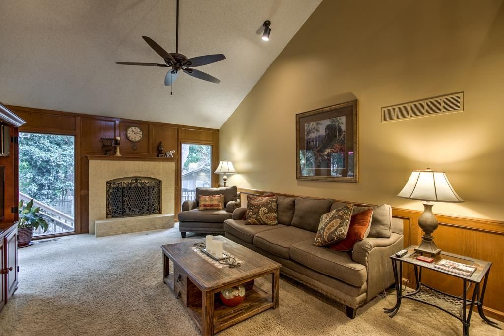 8960 Swarner Drive — photo 6