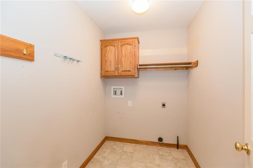 9805 N Hedges Avenue — photo 14