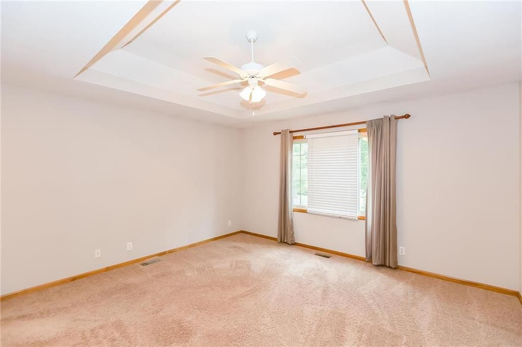 9805 N Hedges Avenue — photo 16