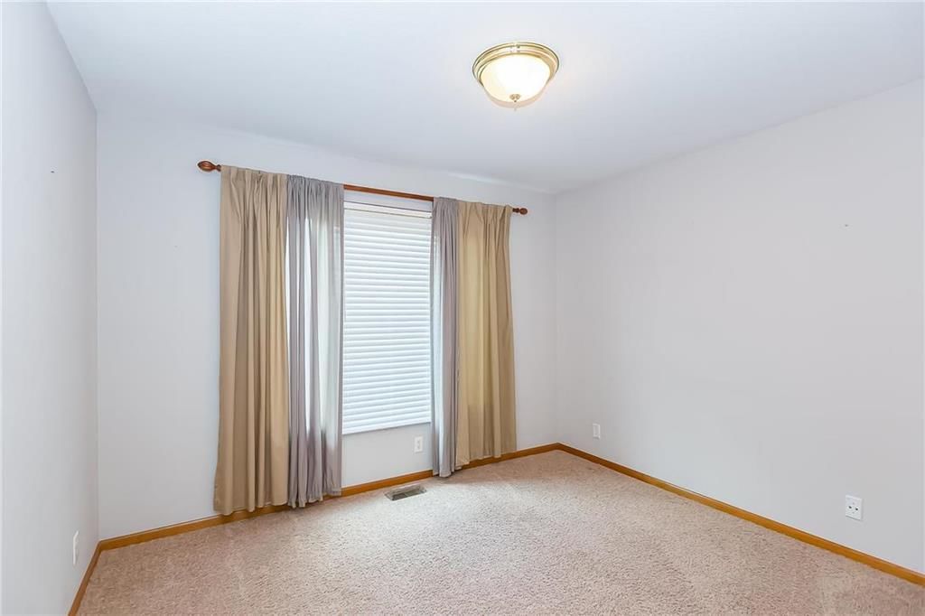 9805 N Hedges Avenue — photo 22