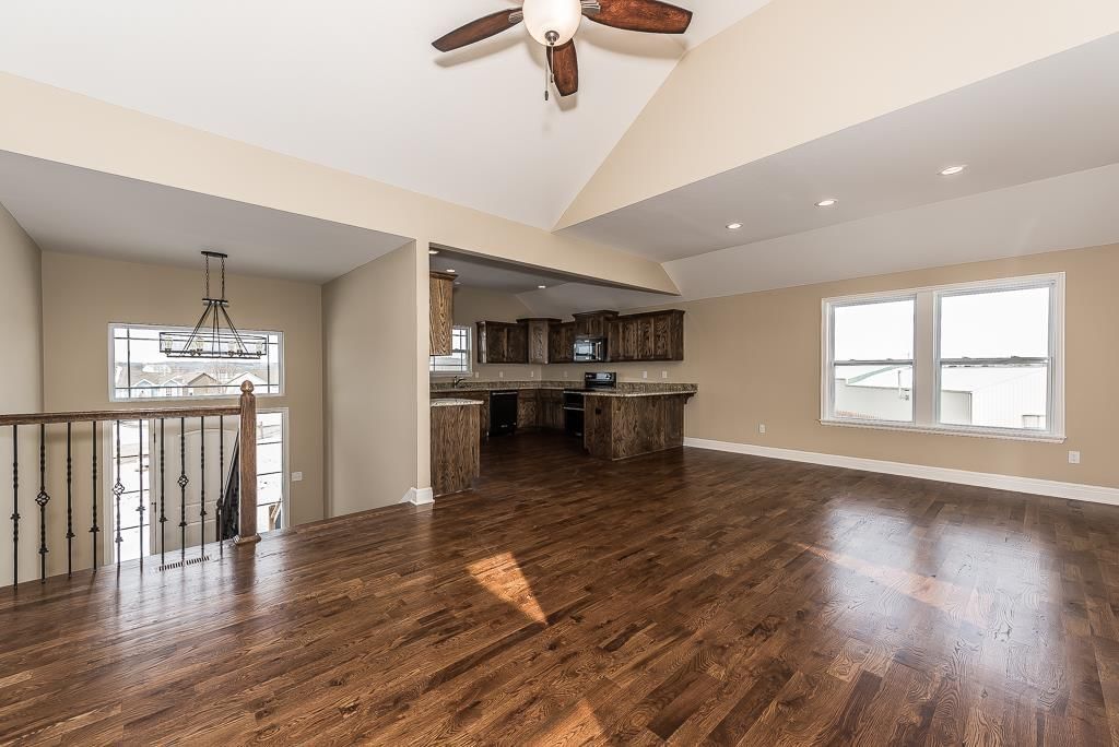 929 N Hickory Drive — photo 8