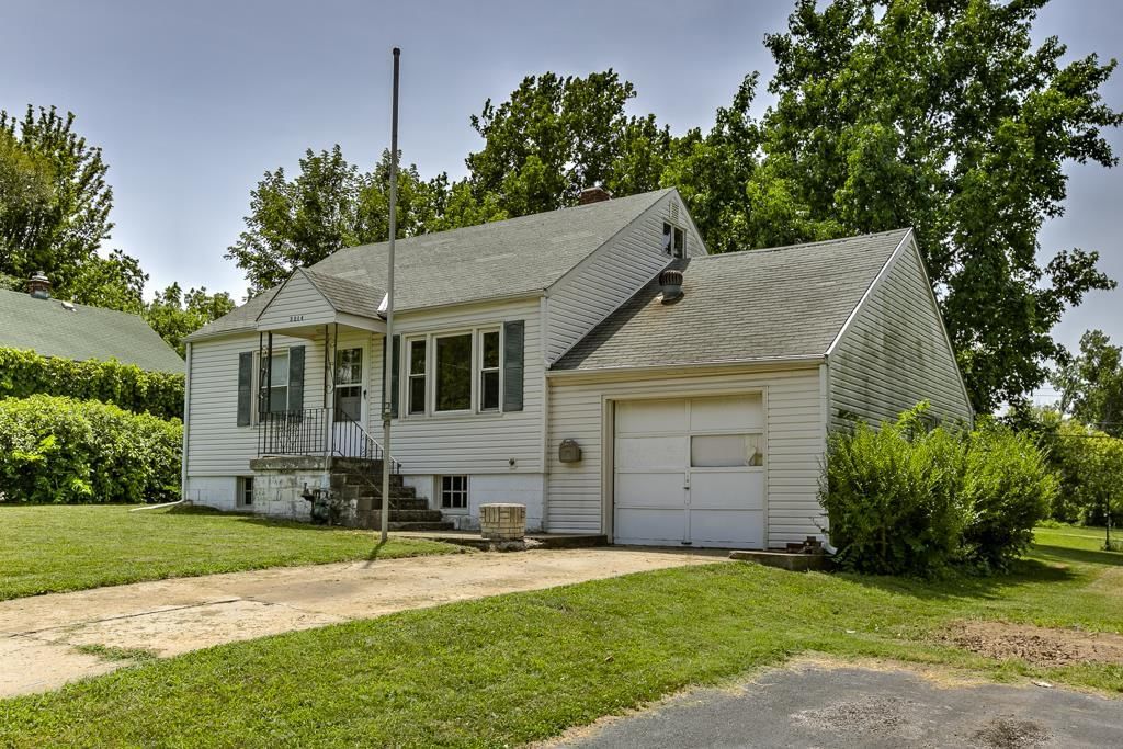3214 Booth Avenue — photo 3