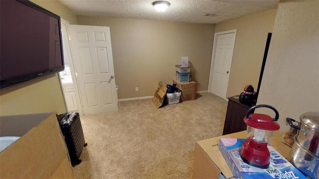8714 N McDonald Avenue — photo 11