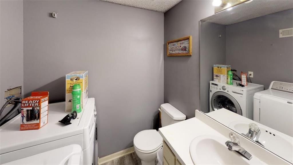 8714 N McDonald Avenue — photo 15