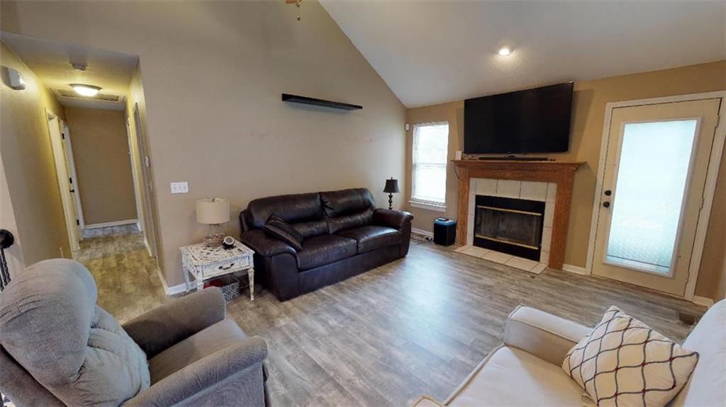 8714 N McDonald Avenue — photo 7