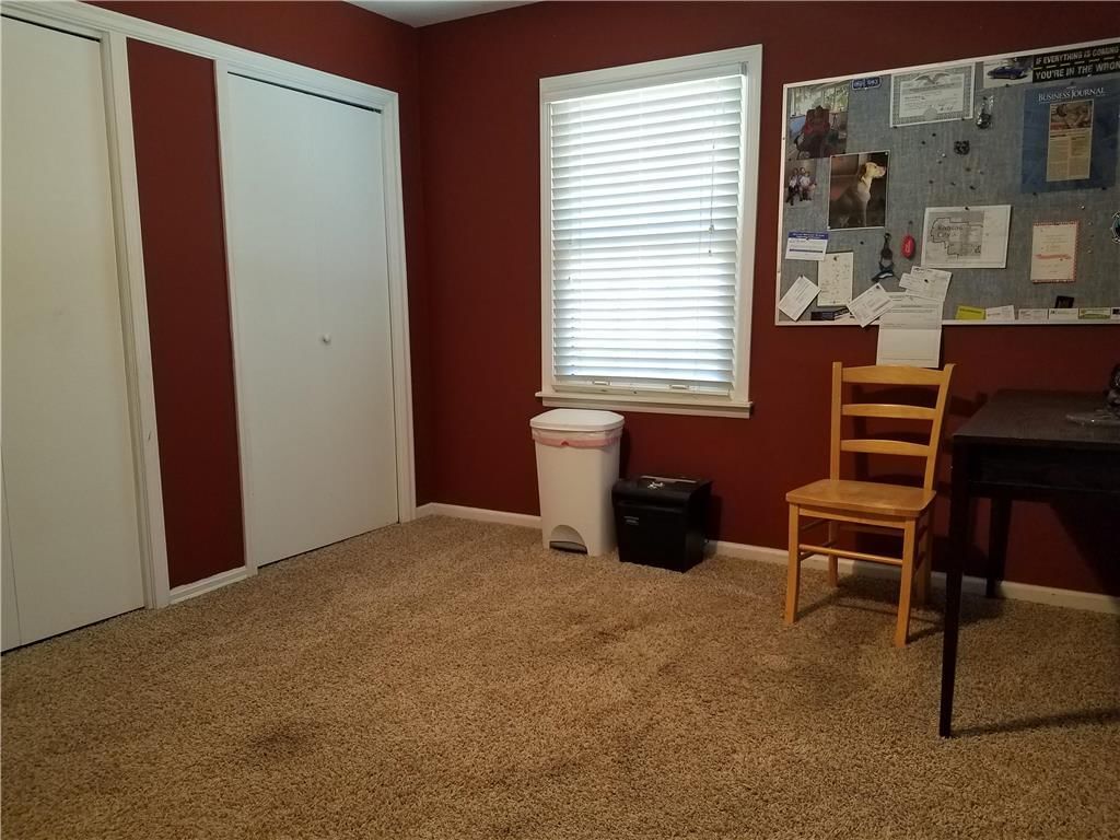 642 E Red Road — photo 15
