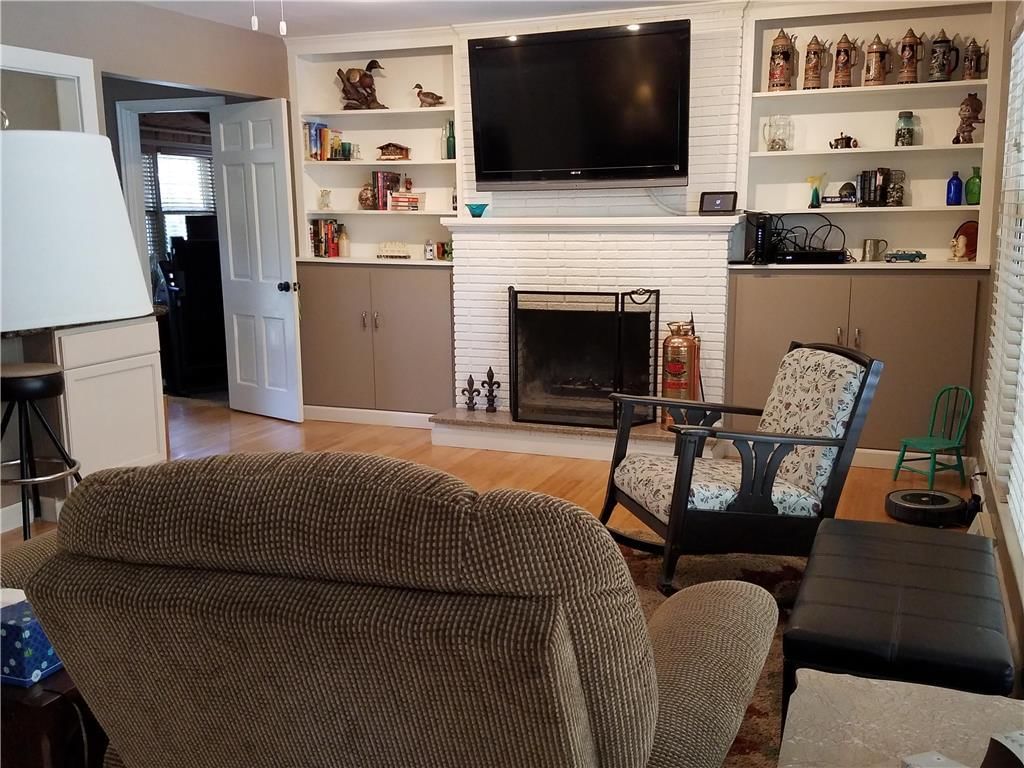 642 E Red Road — photo 30
