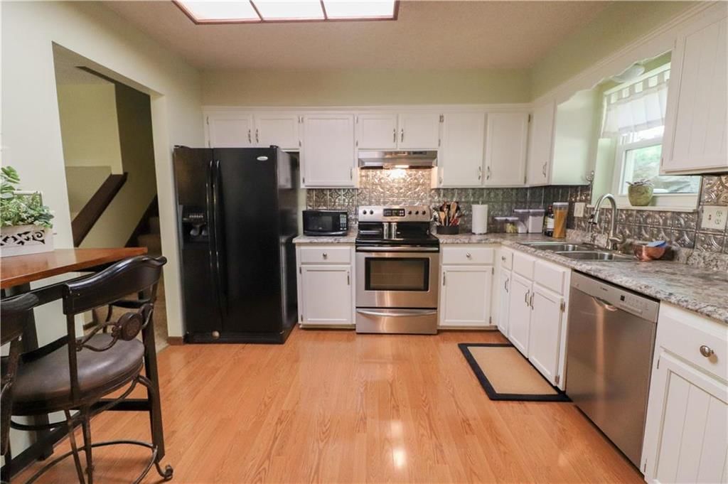 1516 Hale Avenue — photo 10