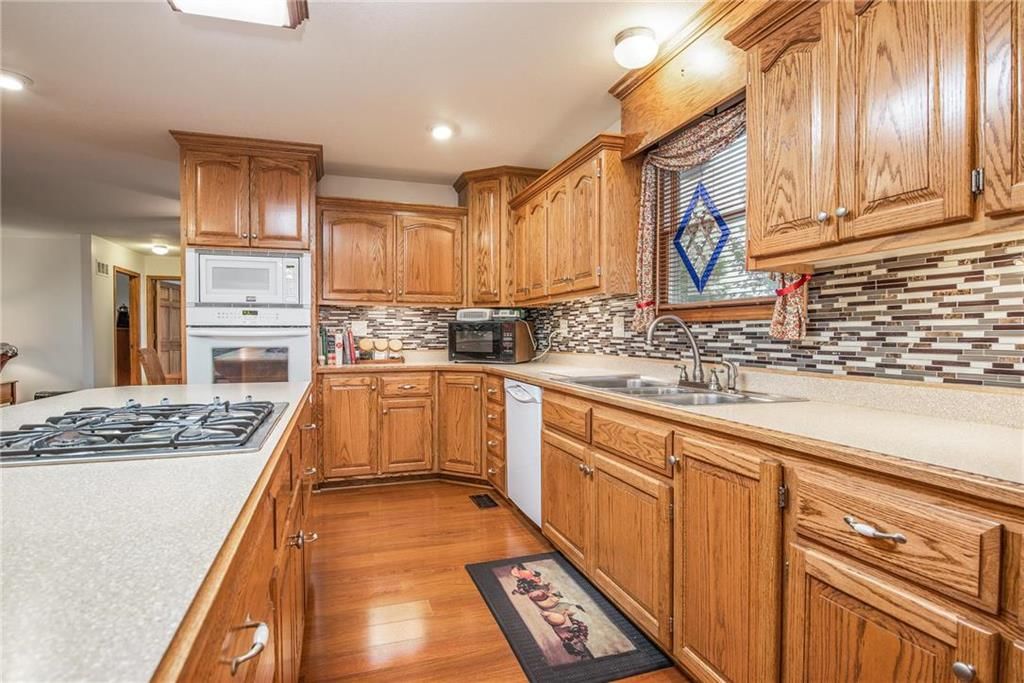 18604 S CLEVELAND Avenue — photo 17