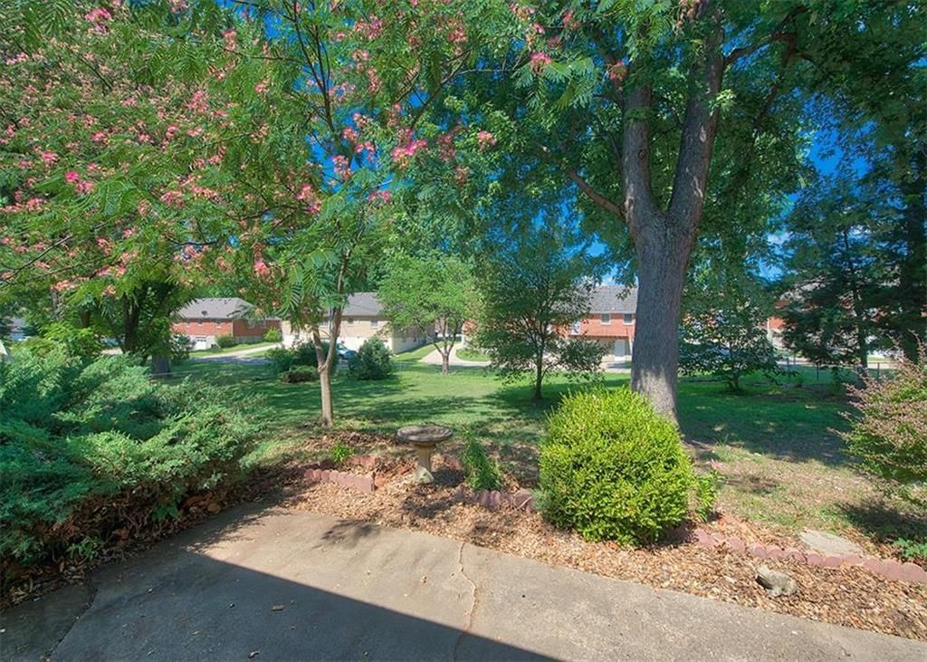 4308 S Greenwich Lane — photo 6