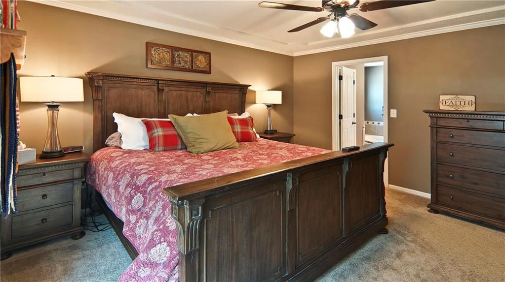 217 NE Bridgeport Court — photo 17