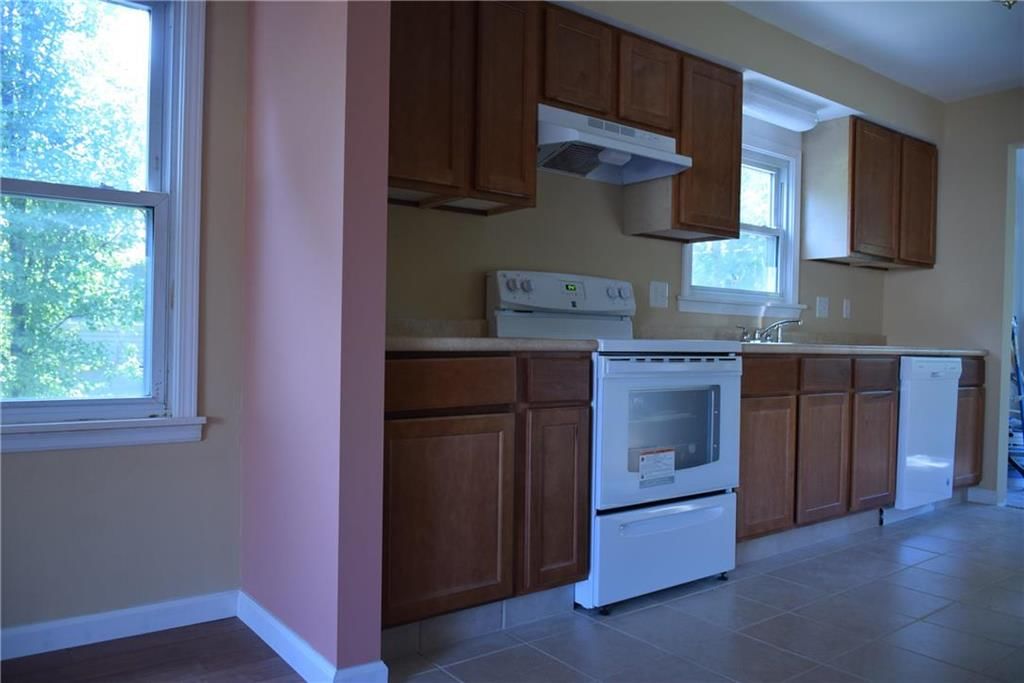 11313 E 14th Street — photo 3