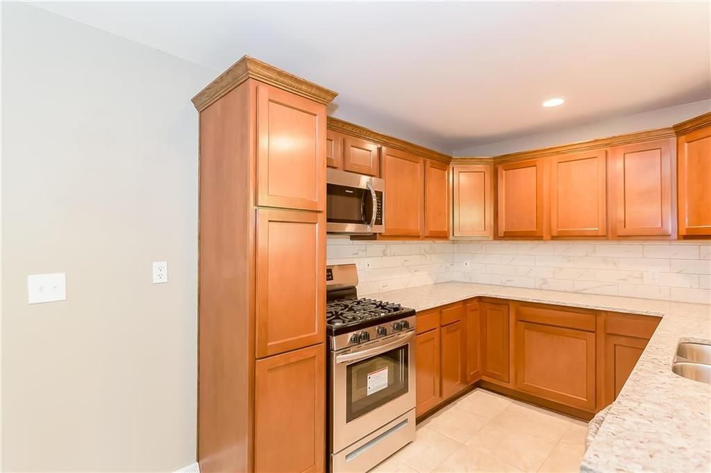 5649 N Tullis Avenue — photo 17