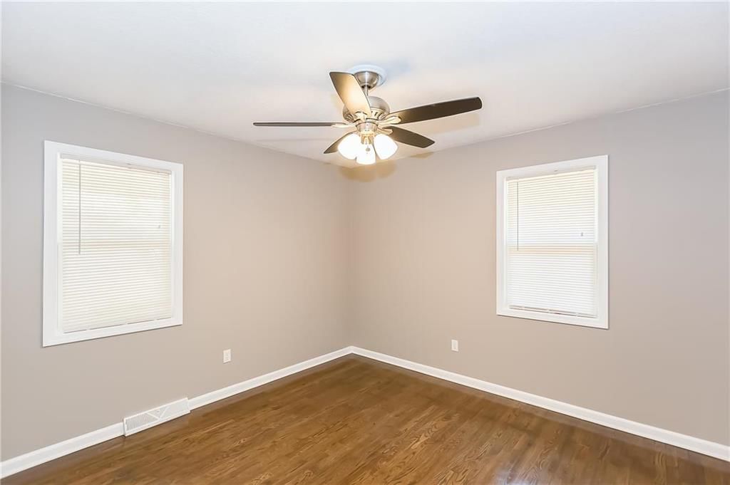 5649 N Tullis Avenue — photo 20