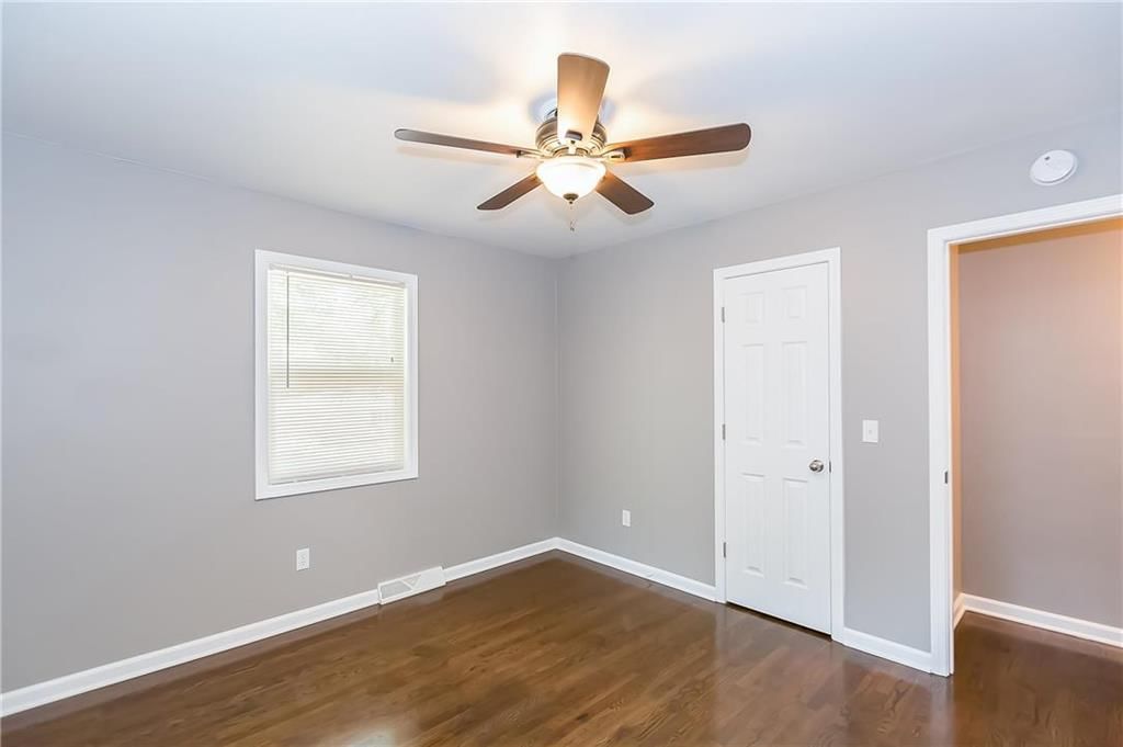 5649 N Tullis Avenue — photo 26
