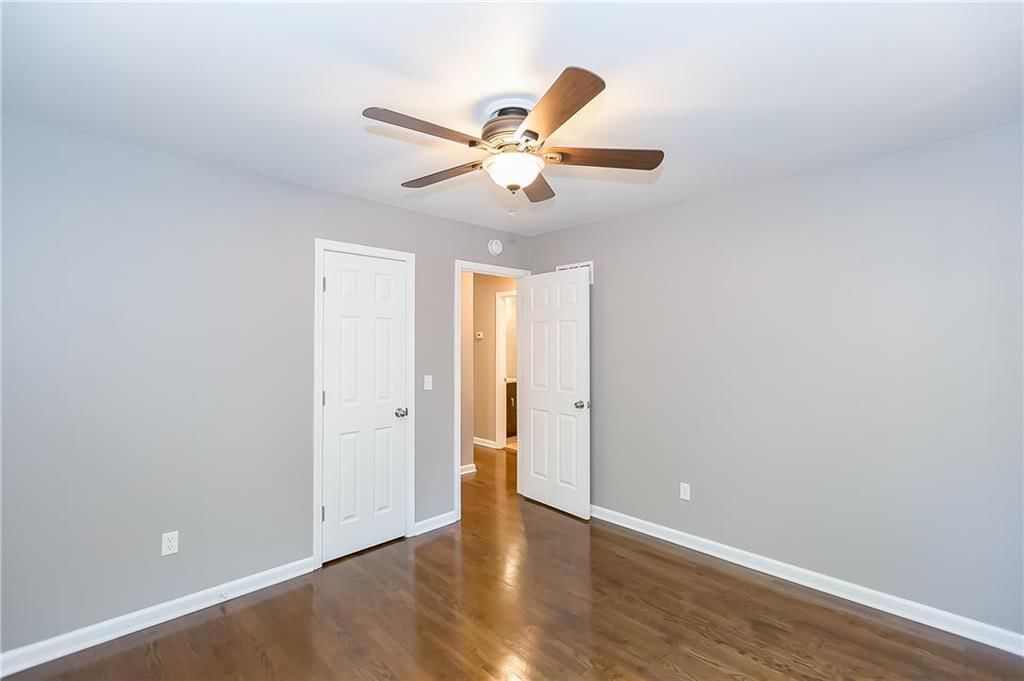 5649 N Tullis Avenue — photo 27